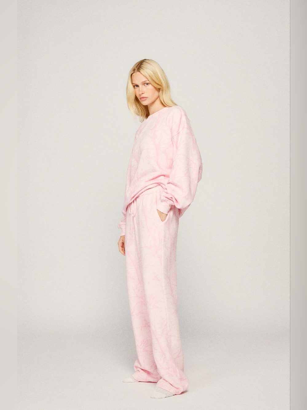 Dairy boy Women's Light Pink Wide-Leg Printed Lounge Pants and sweater